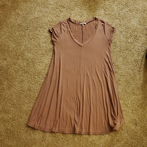 Charlotte Russe tan soft shift dress size small - Picture 2 of 6
